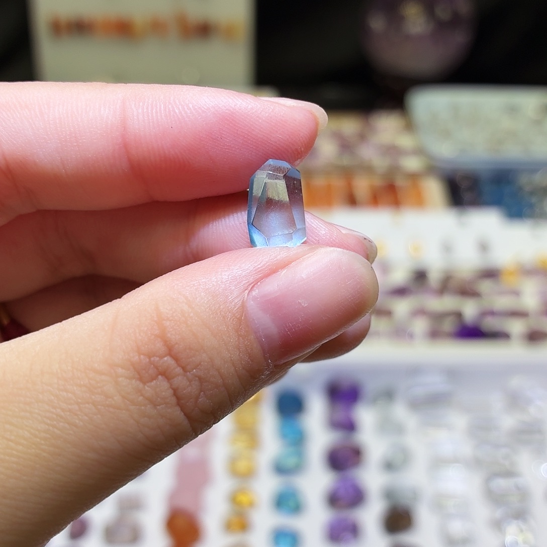 未镶嵌水晶吊坠(不含链)海蓝宝 随形 打孔定制不退换