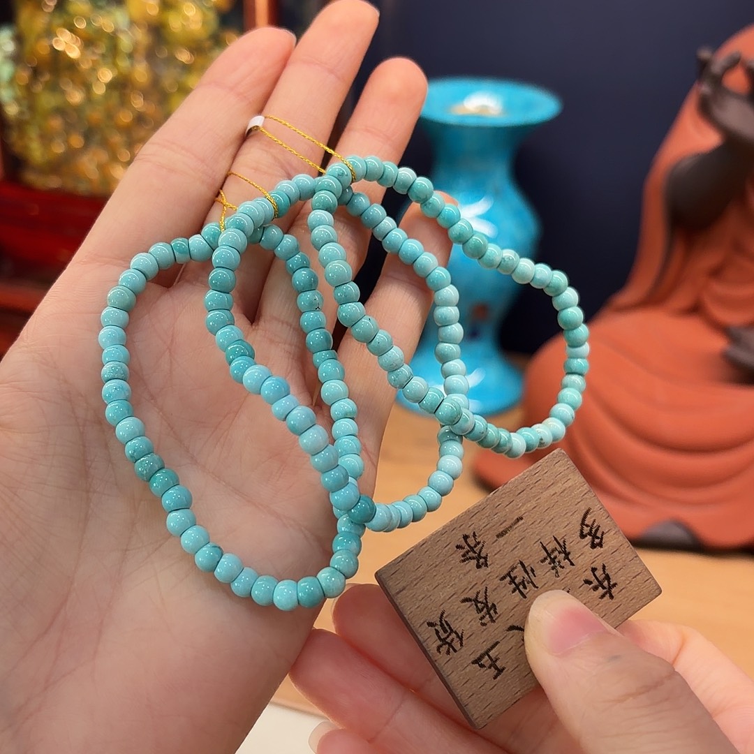 绿松石未镶嵌颈饰