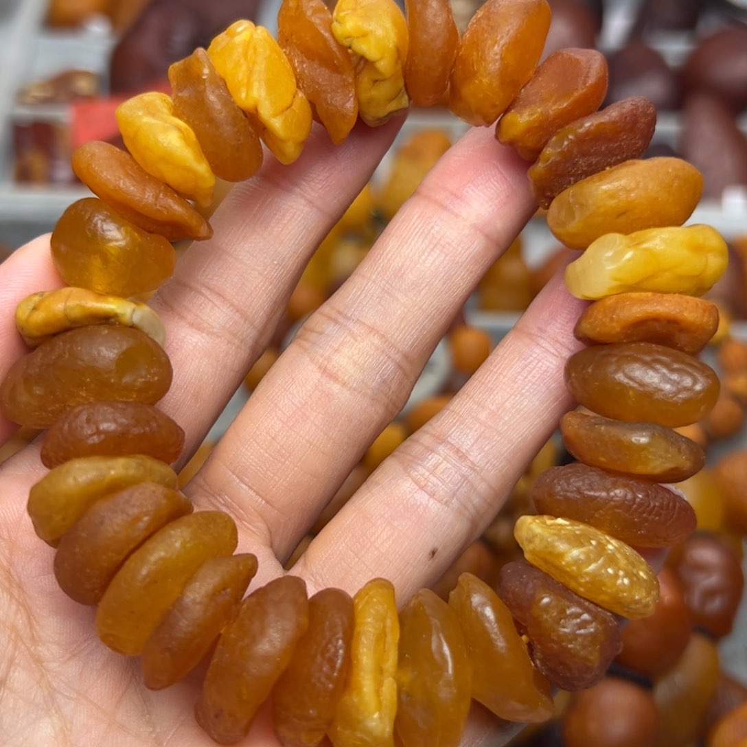 未镶嵌琥珀裸石天然蜜蜡