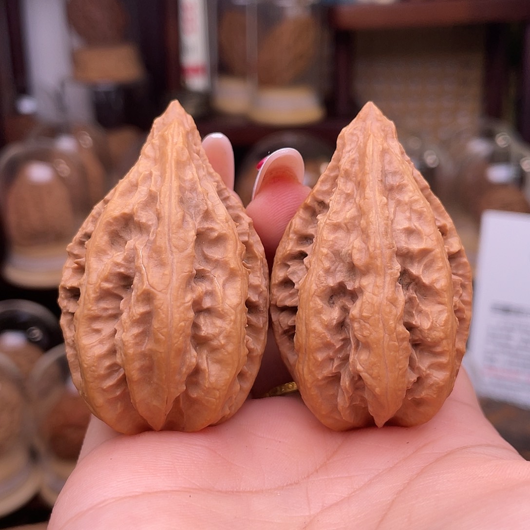 文玩核桃吊坠粗筋塔