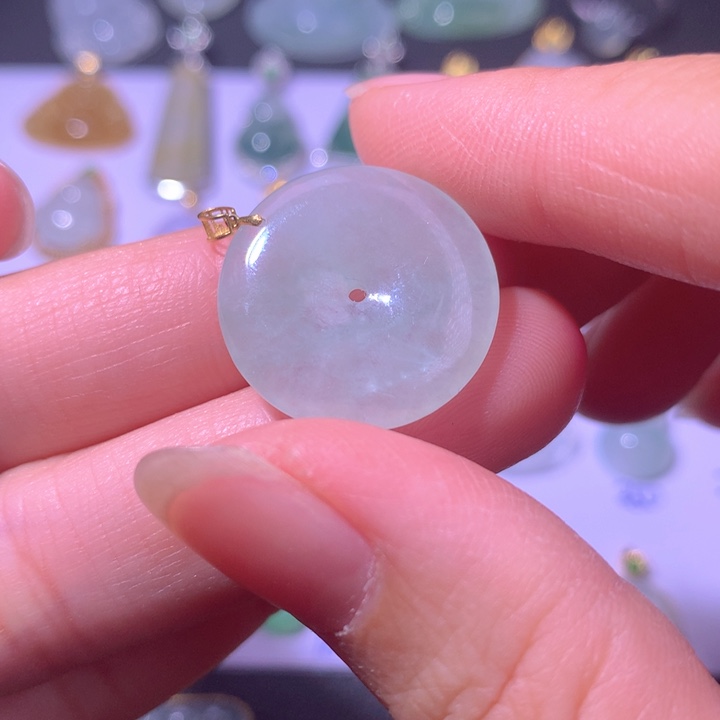 颈饰18K金镶嵌翡翠翡翠