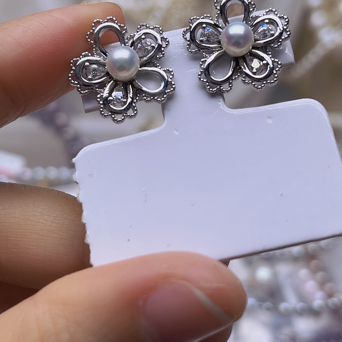 淡水珍珠吊坠或者耳钉银S925镶嵌