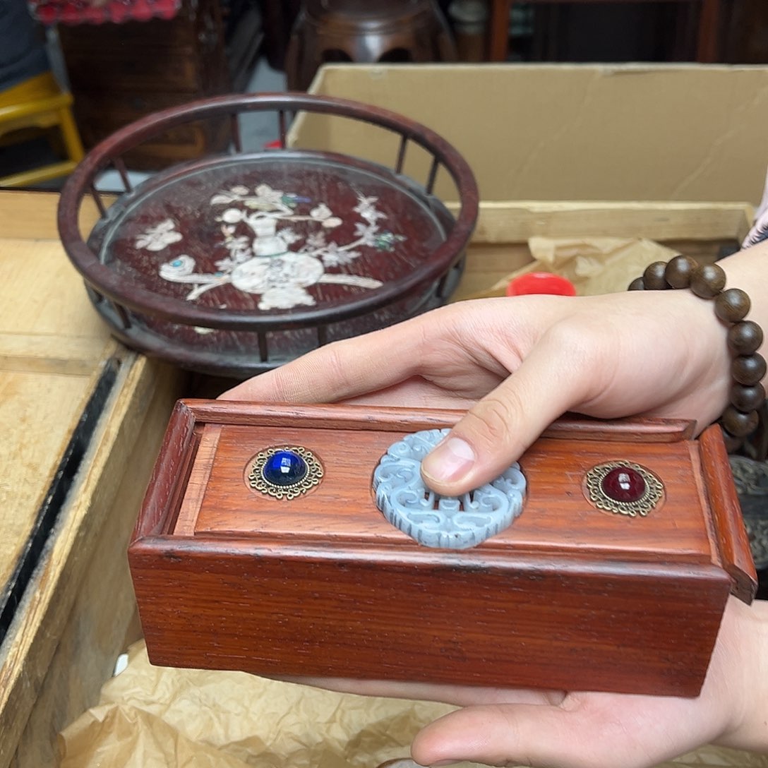 大叶紫檀（黑酸枝木类）