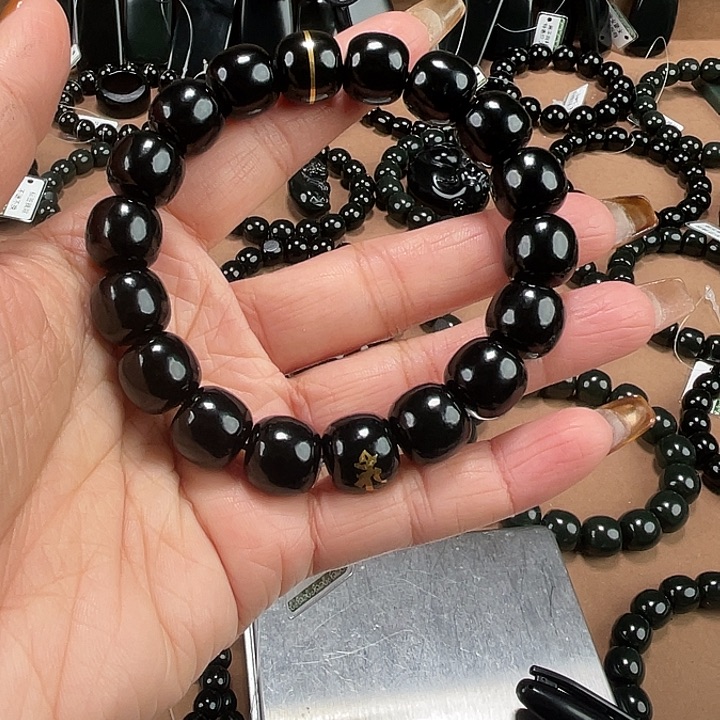 和田玉未镶嵌手链