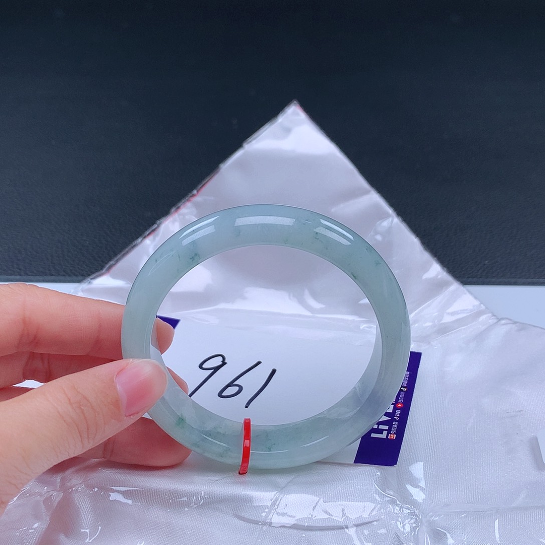 翡翠手镯未镶嵌手镯000352