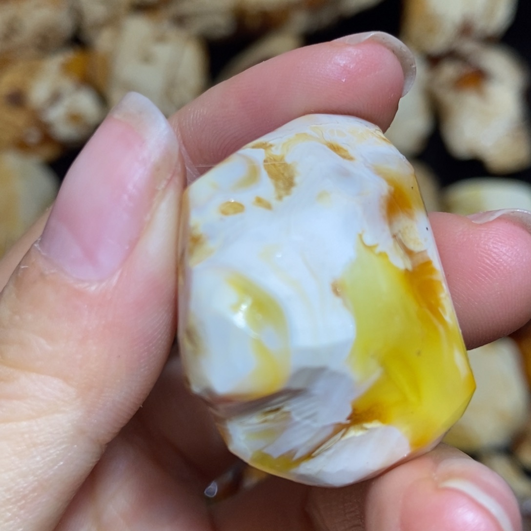 定制琥珀未镶嵌定制