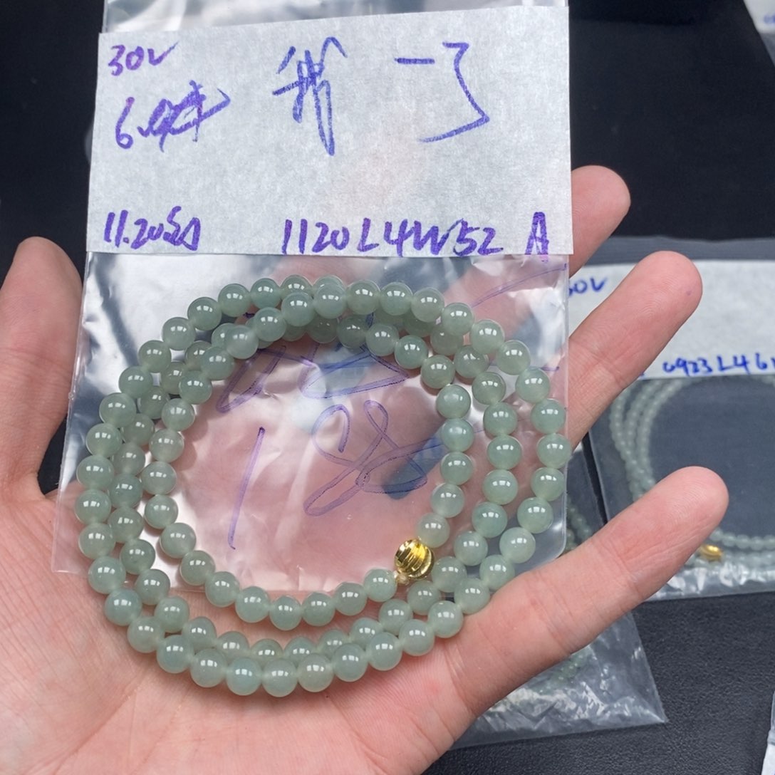 定制翡翠未镶嵌我****了