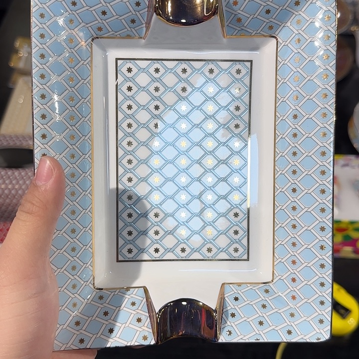 烟灰缸烟灰缸烟灰缸