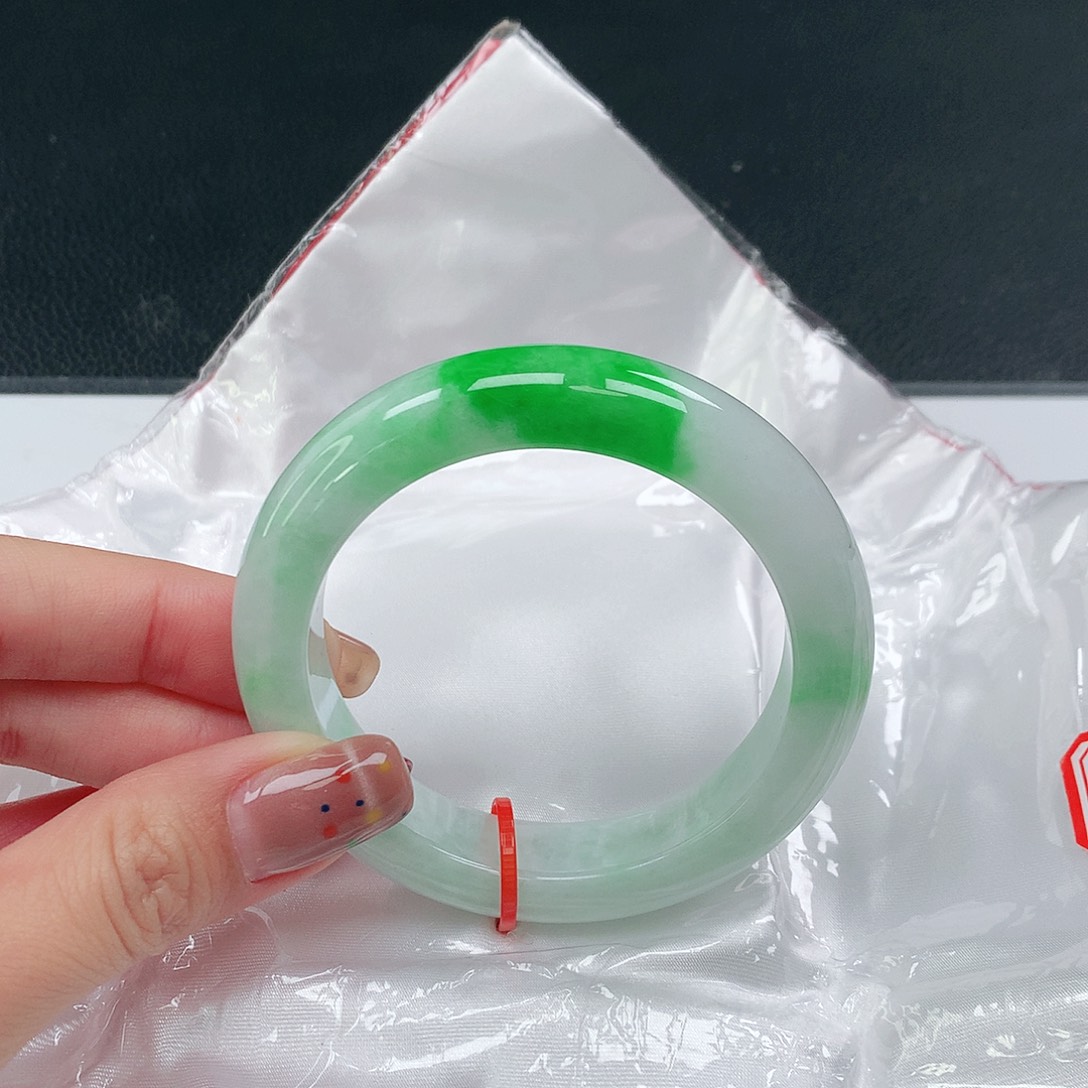 未镶嵌手镯翡翠812