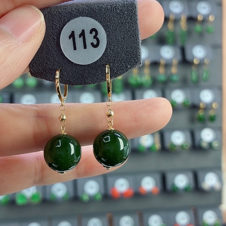 和田玉18K金镶嵌耳饰