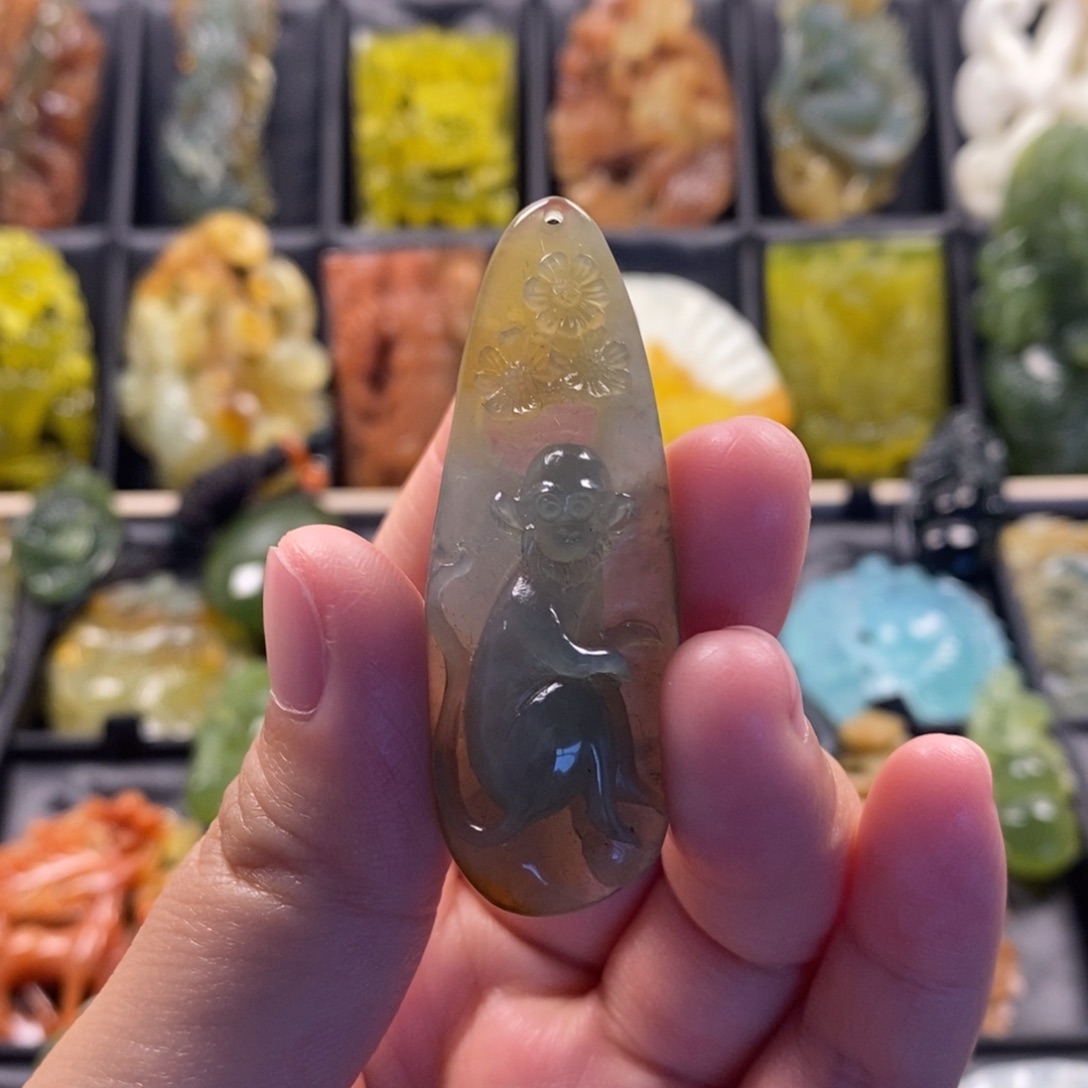 蛇纹石玉合金颈饰