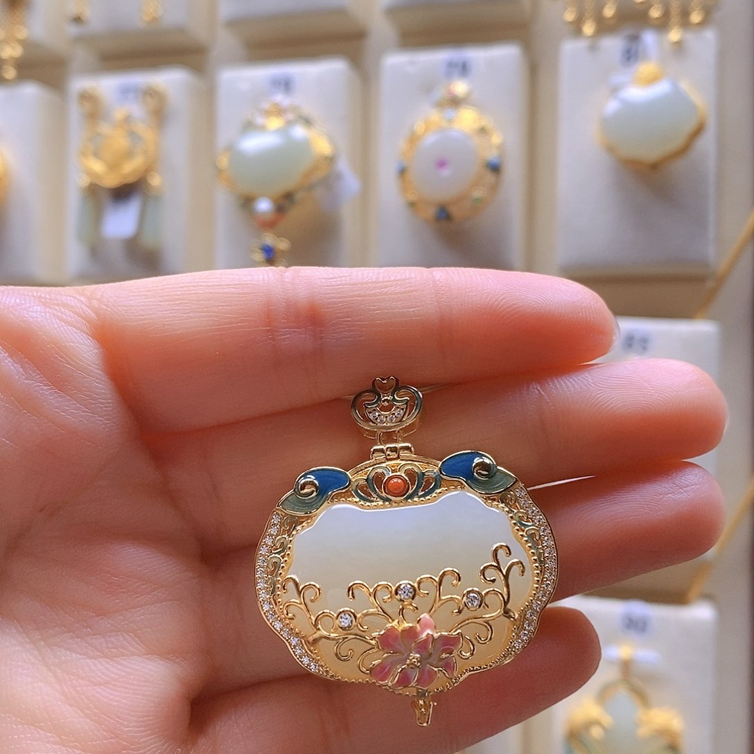 和田玉颈饰银S925镶嵌