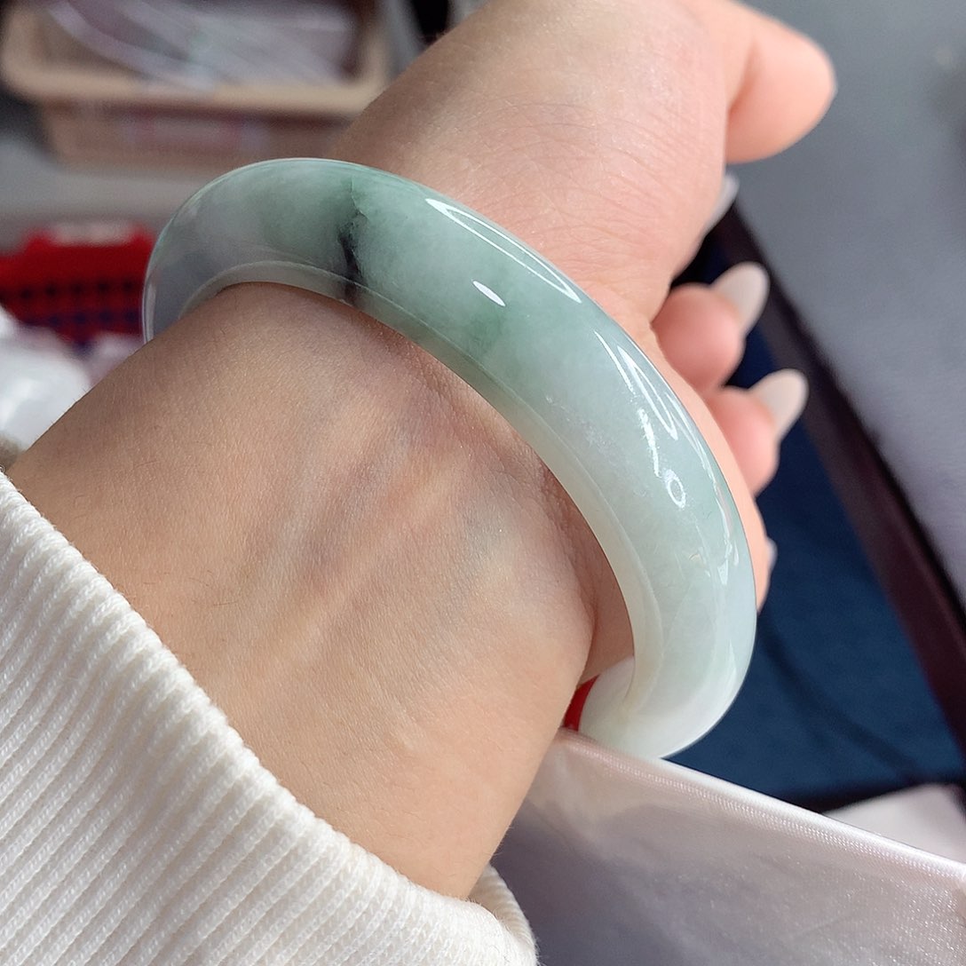 翡翠未镶嵌手镯5758 缅甸a货翡翠01006