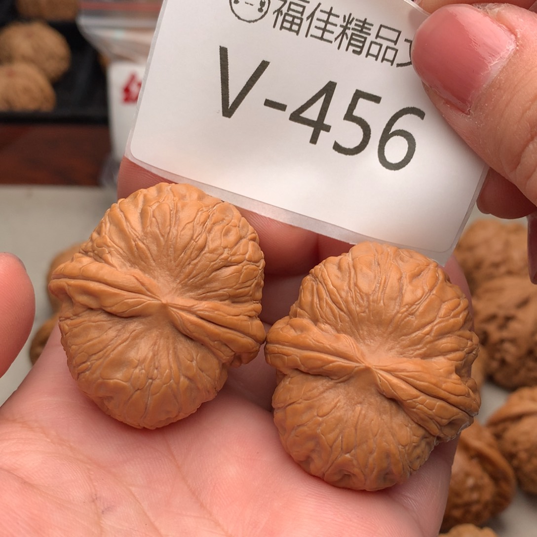 文玩核桃把件42元宝…………..