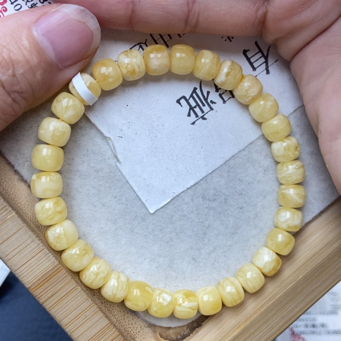 未镶嵌琥珀珠宝奇石9