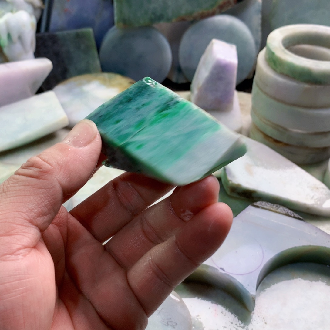 厉***风翡翠散珠天然翡翠