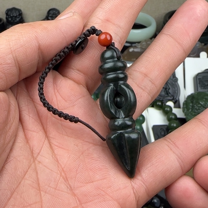 和田玉（青玉）颈饰未镶嵌福利钥匙扣