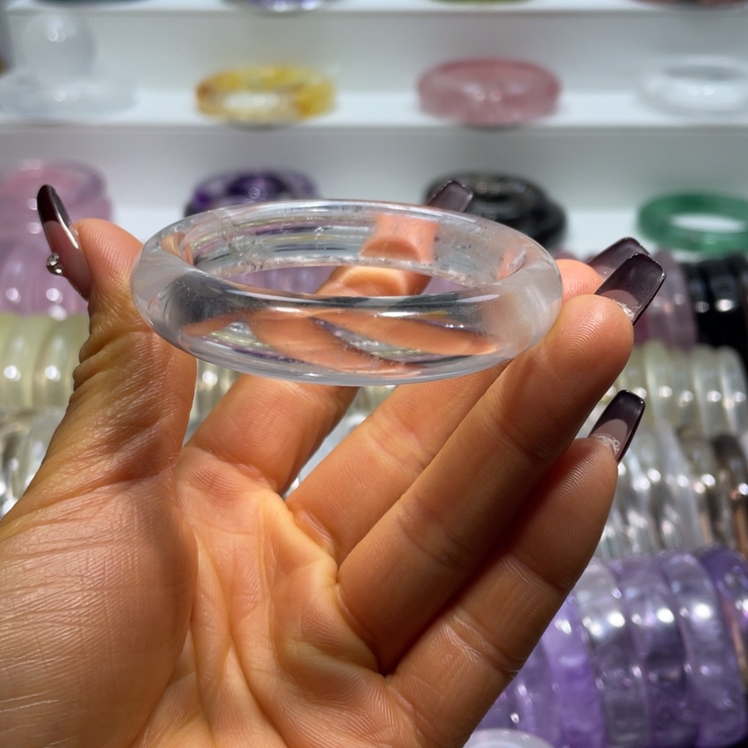 水晶手镯53.8圈口20号伴生矿未镶嵌