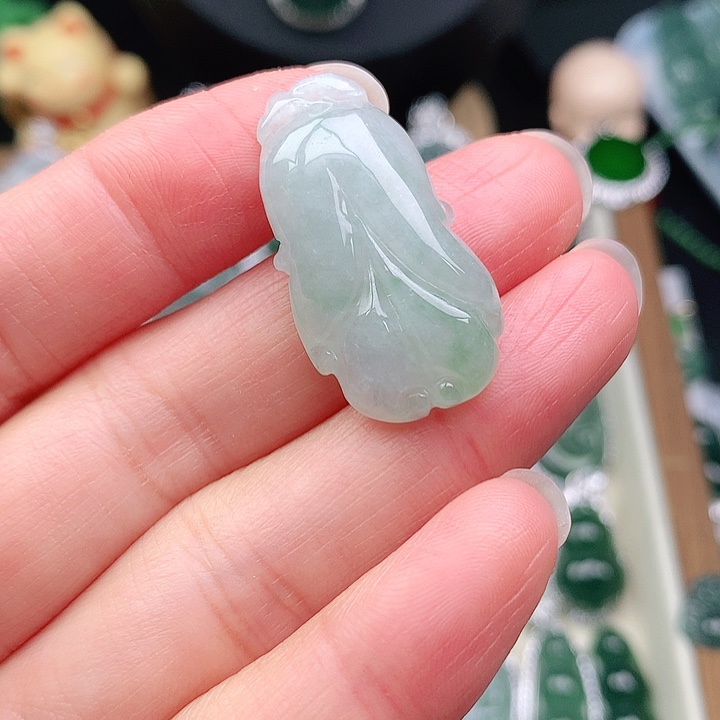 颈饰未镶嵌翡翠吊坠
