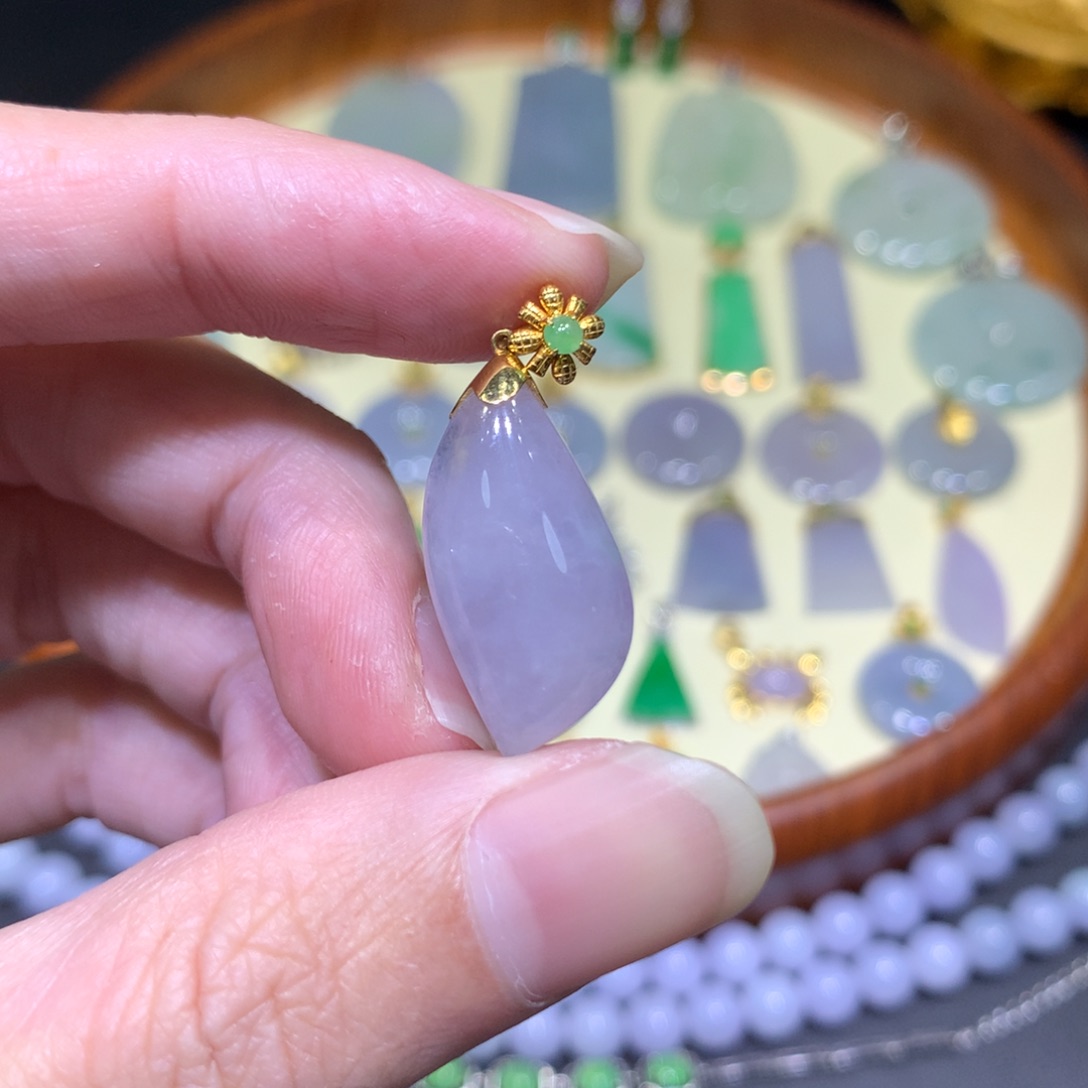 翡翠吊坠(不含链)18K金镶嵌