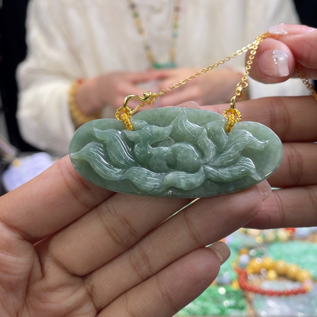 翡翠颈饰未镶嵌代编织