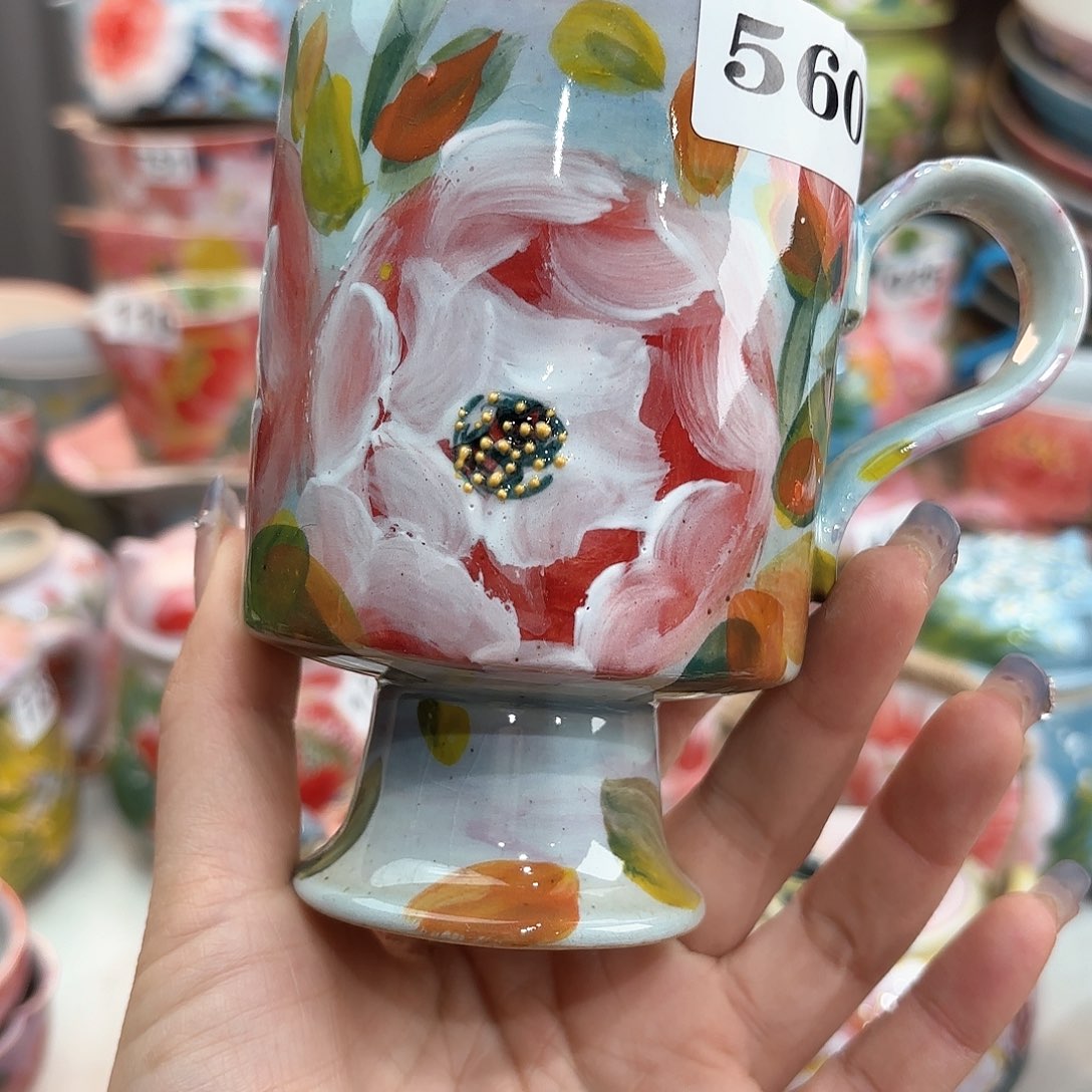 瓷片我的好友是他女朋友和女朋友一起看球