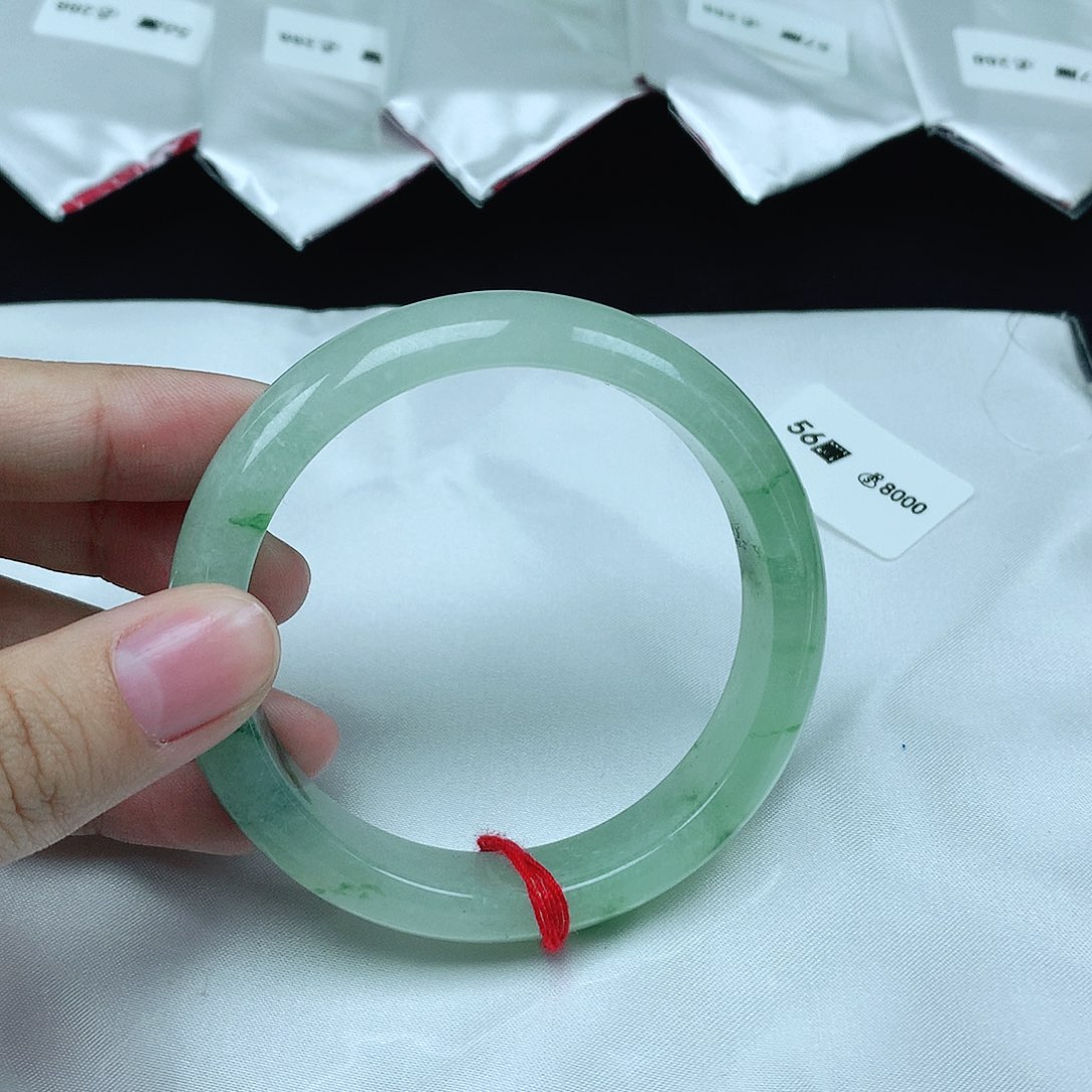 翡翠手镯未镶嵌圈56