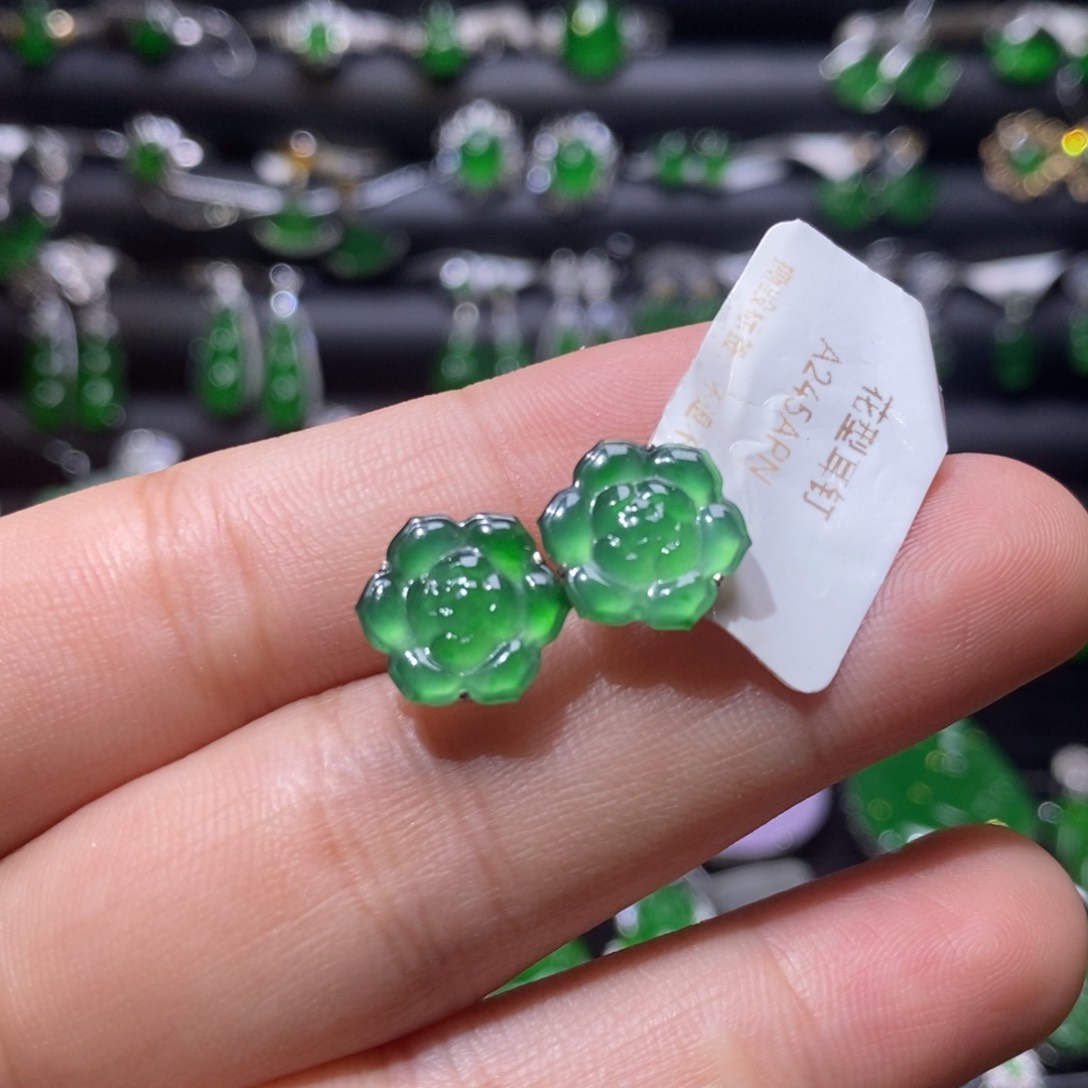 翡翠耳饰18K金镶嵌天然翡翠