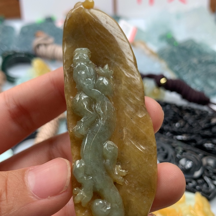 翡翠颈饰未镶嵌保真天然A货翡翠