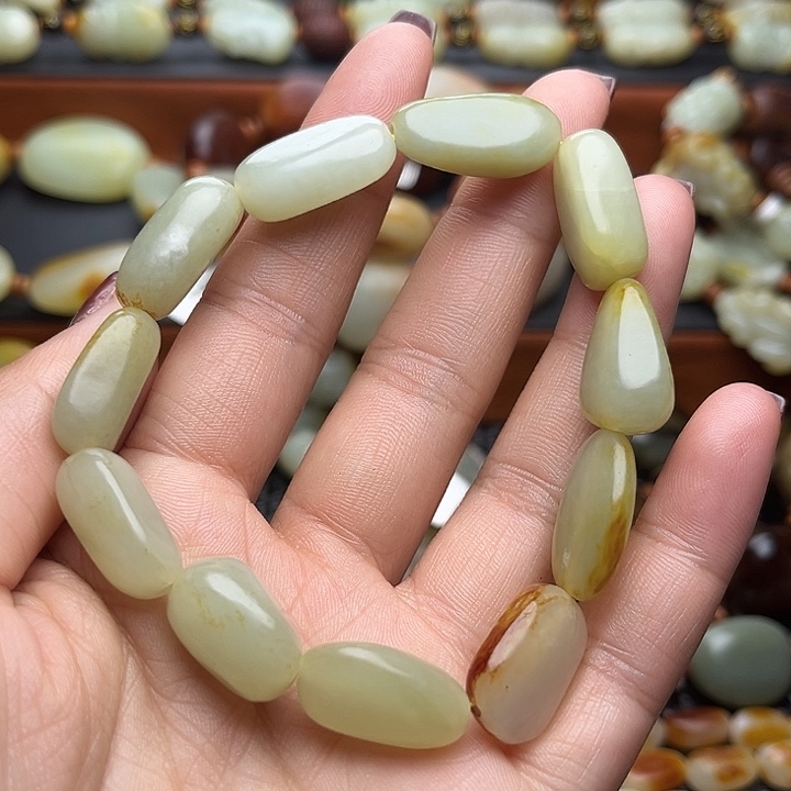 和田玉手链未镶嵌