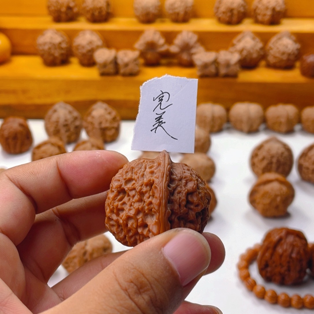 把件文玩核桃完美血麒麟
