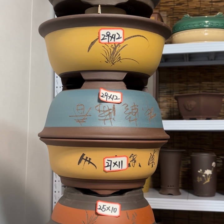 花盆紫砂100.6。        