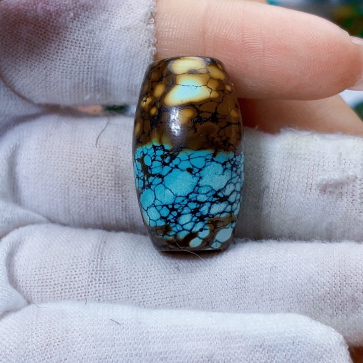 绿松石未镶嵌饰品