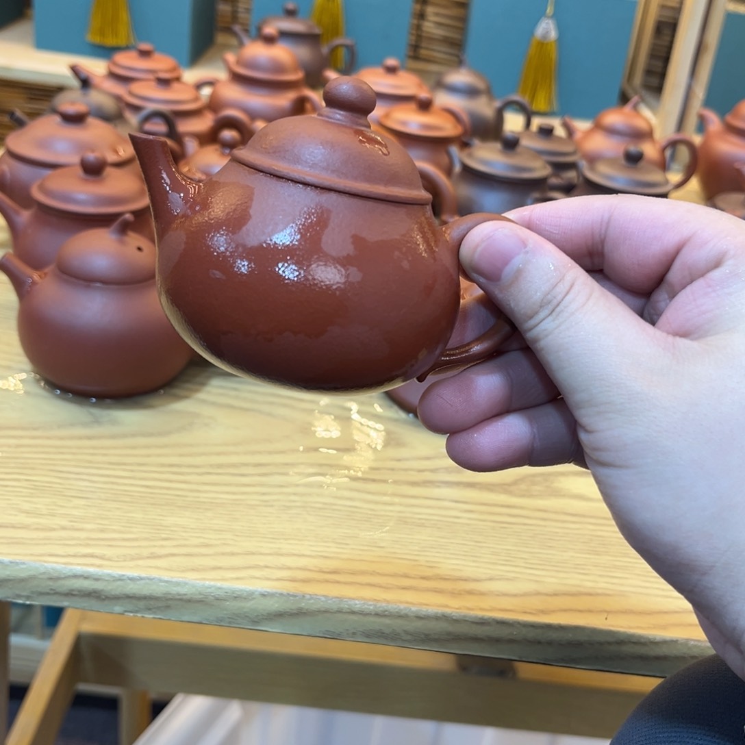 紫砂壶不机车。 朱泥梨壶