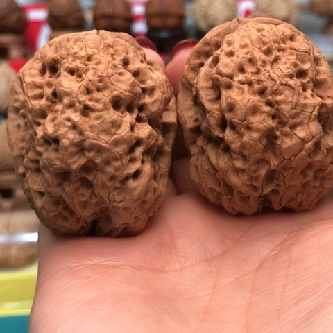 文玩核桃把件云南铁核桃