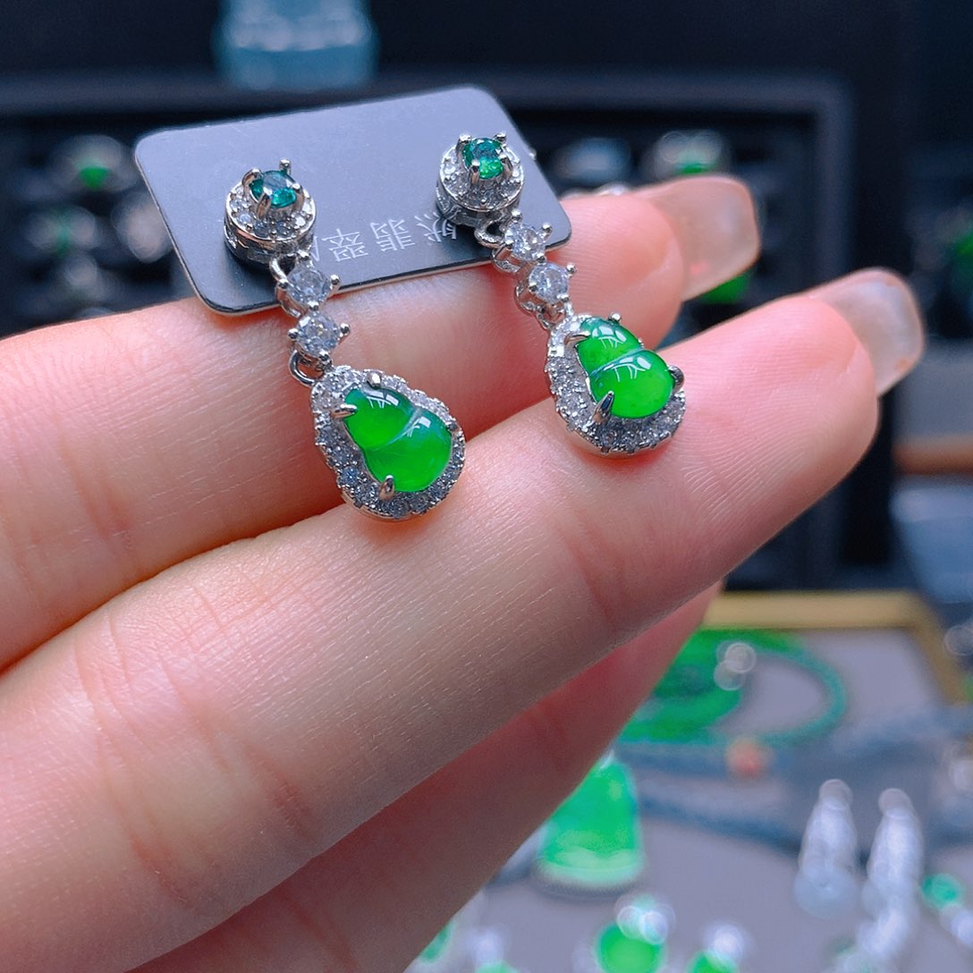 未镶嵌翡翠耳饰天然翡翠