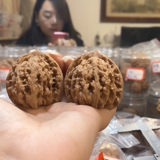 文玩核桃吊坠44霞云岭