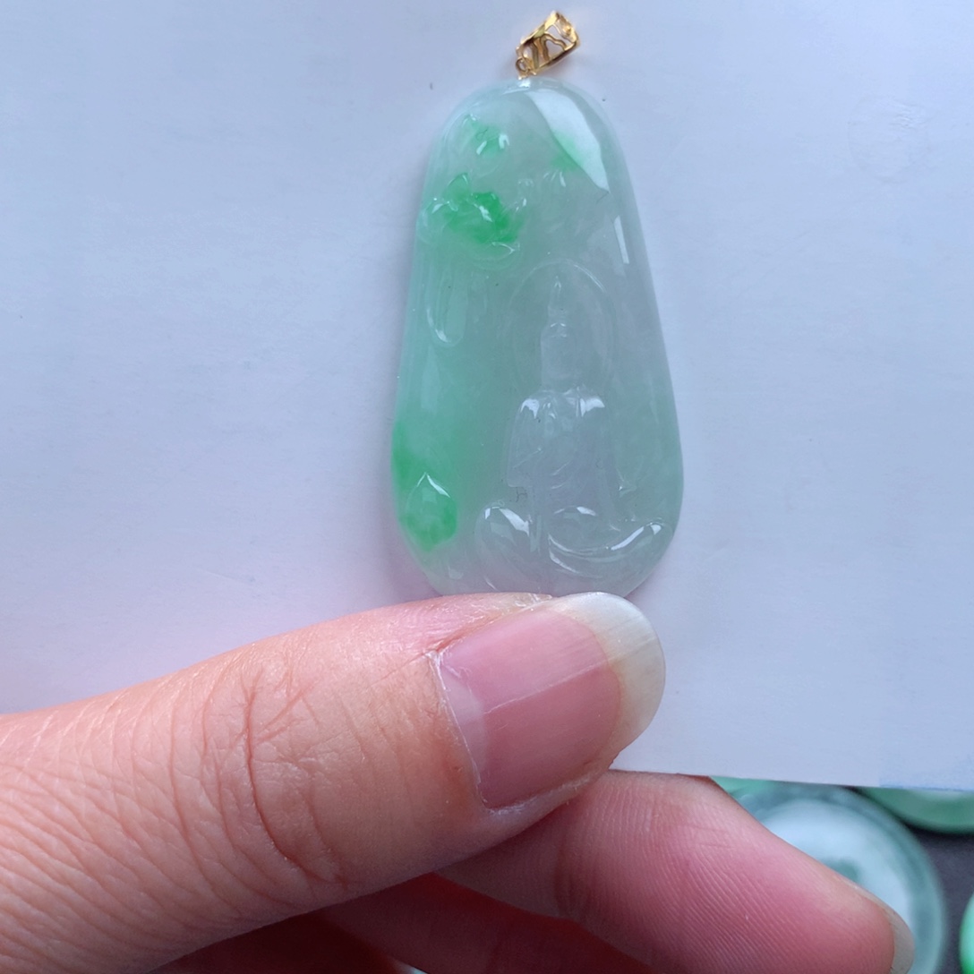 翡翠吊坠(不含链)18K金镶嵌