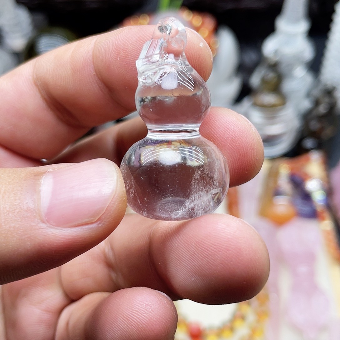 颈饰未镶嵌水晶吊坠