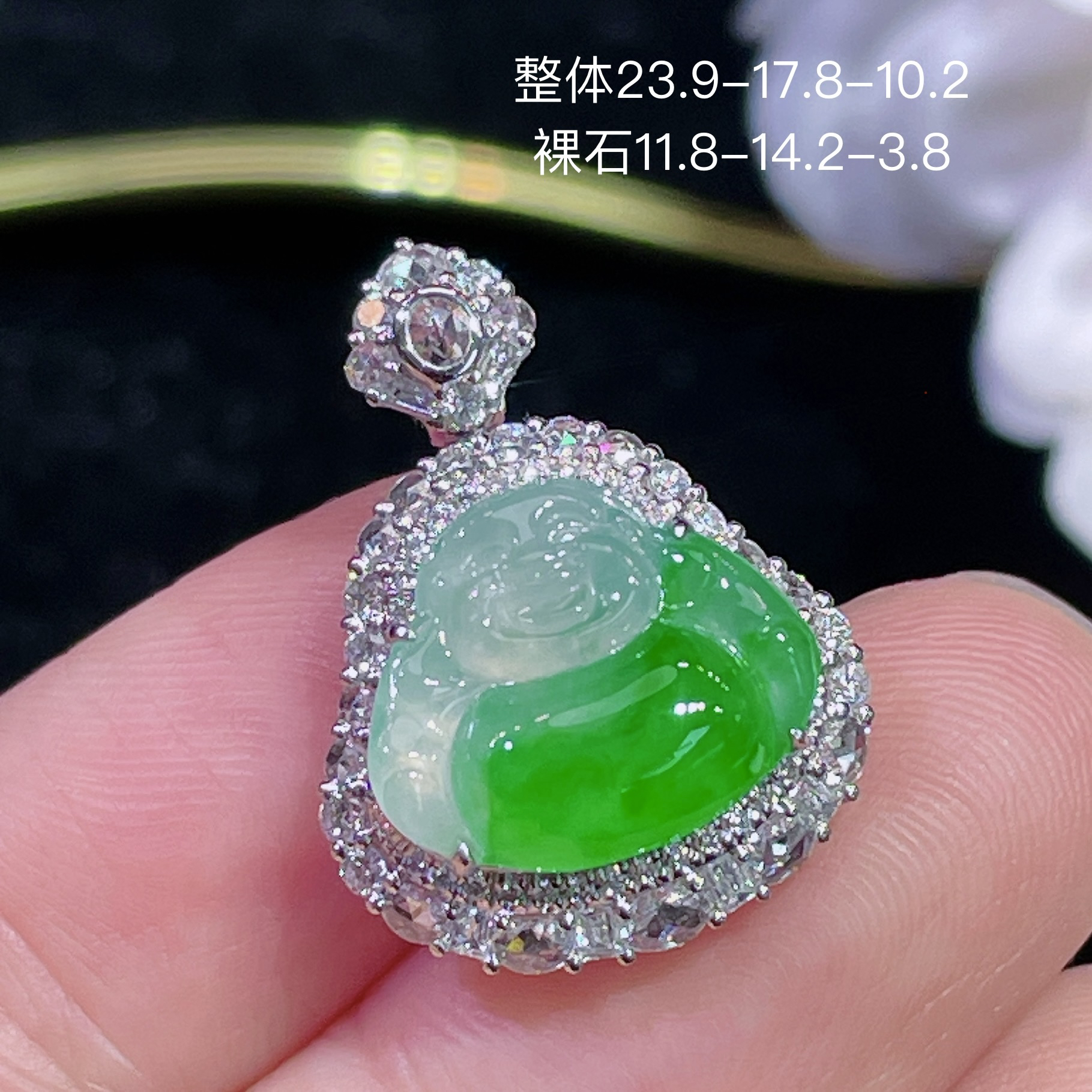 高端翡翠天然缅甸A货18k金镶嵌钻石阳绿色辣绿色满绿飘绿佛公吊坠