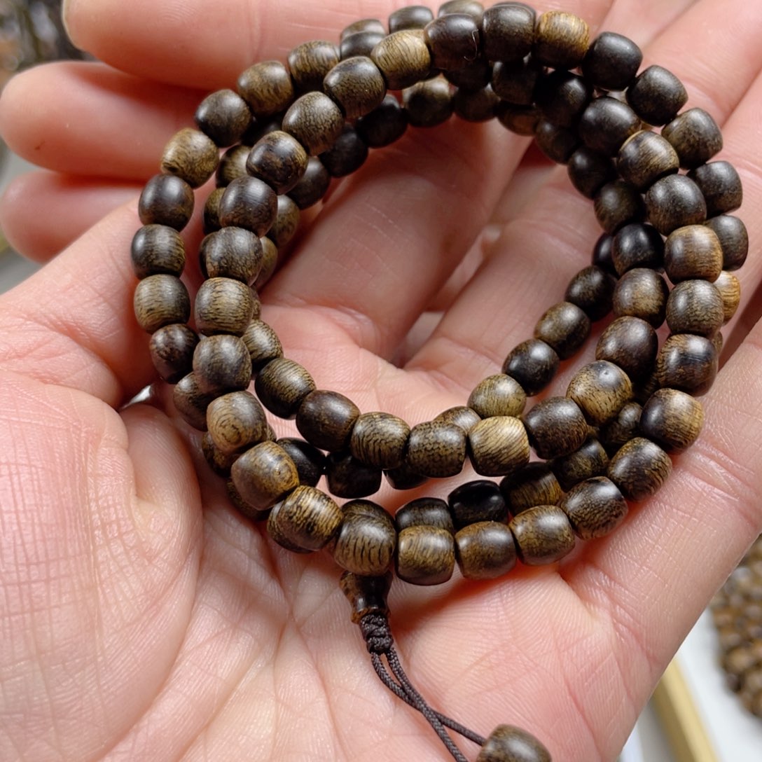沉香手串越南芽庄老白棋玉化老料满瘤疤0.6×108