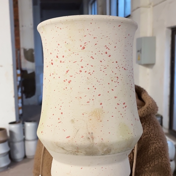 瑕疵高31口20花盆