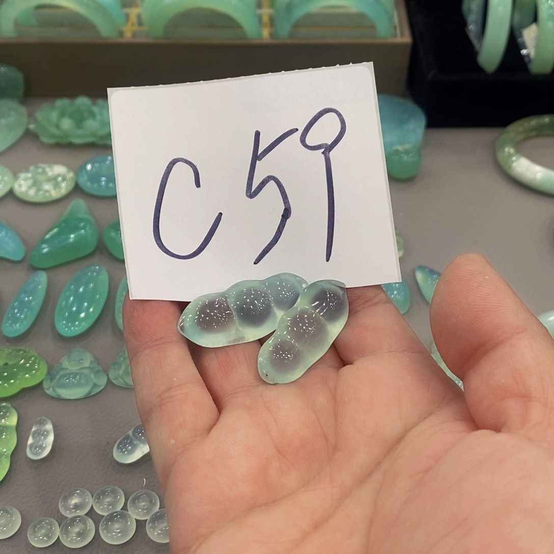 蛇纹石玉珠宝奇石未镶嵌爱****?