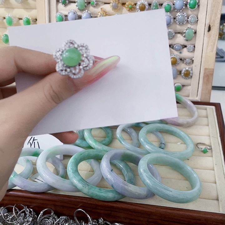 翡翠未镶嵌颈饰天然翡翠Ａ货