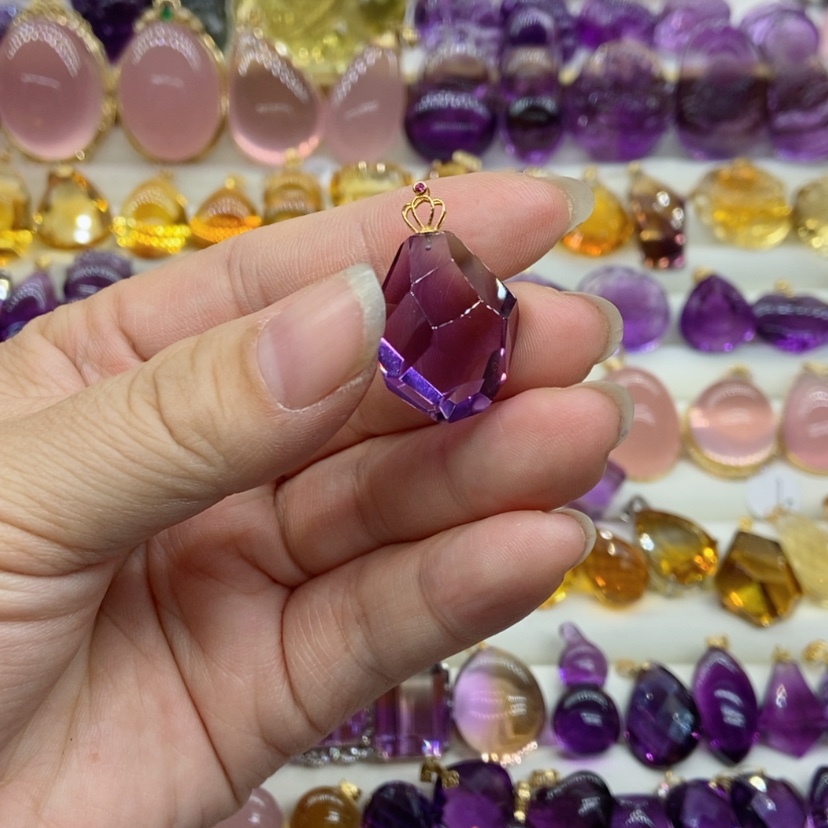 【闪购商品】水晶水晶吊坠18K金镶嵌