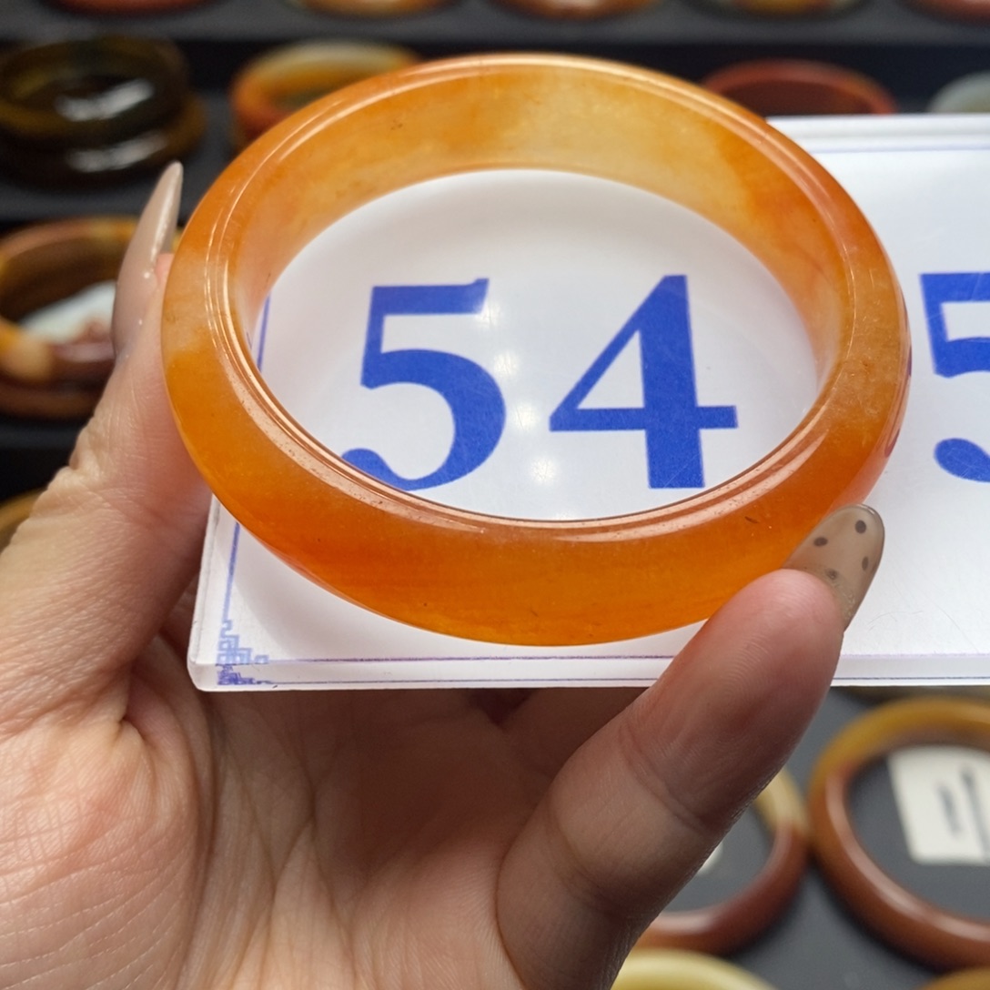 石英质玉（黄龙玉）手镯微瑕未镶嵌
