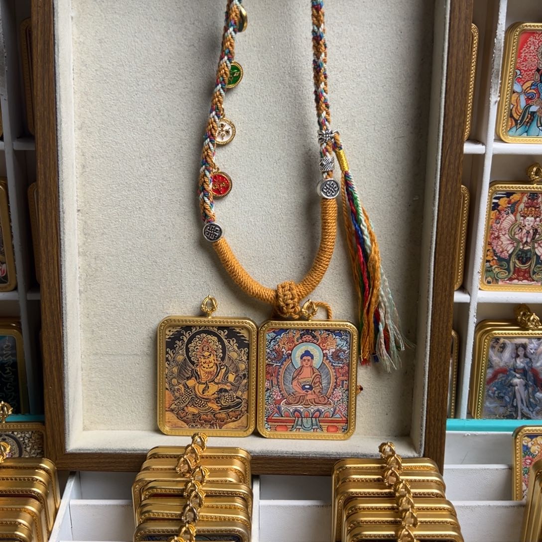 哈***哥吊坠双面定制 黄C 阿弥