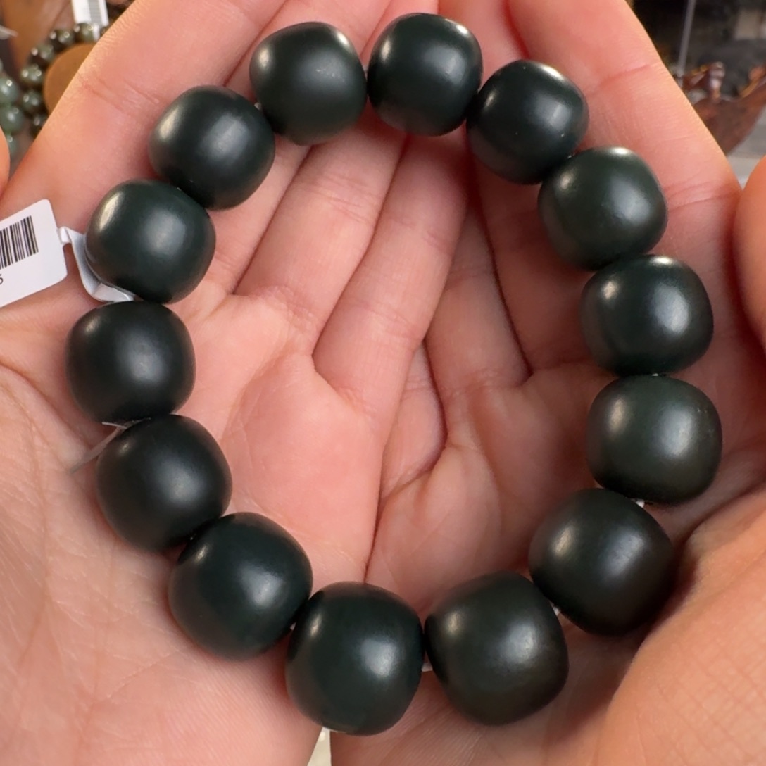 和田玉手链未镶嵌兴****）