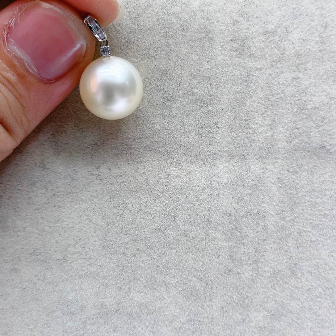 海水珍珠颈饰18K金镶嵌