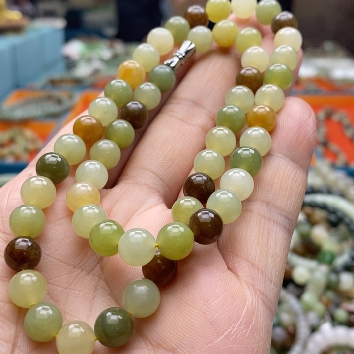 和田玉未镶嵌手串